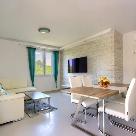 Holiday home Krase Only 300m From Sea *