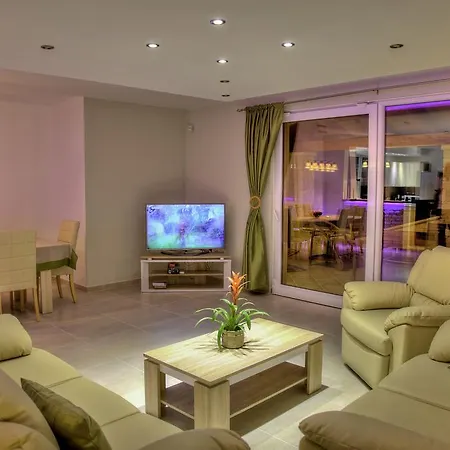 Krase Only 300m From Sea Holiday home *